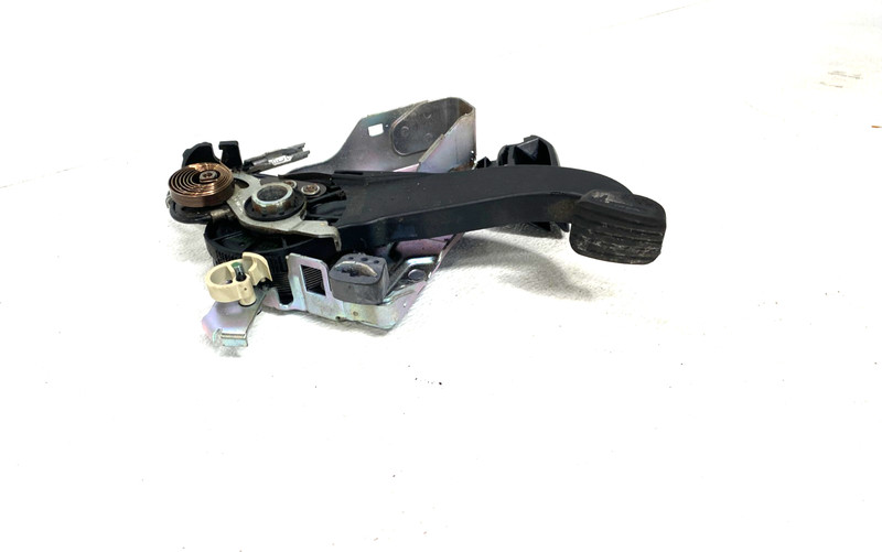 10-16 MERCEDES E550 CONVERTIBLE PEDAL BRAKE PARKING BRAKE OEM #A0.36