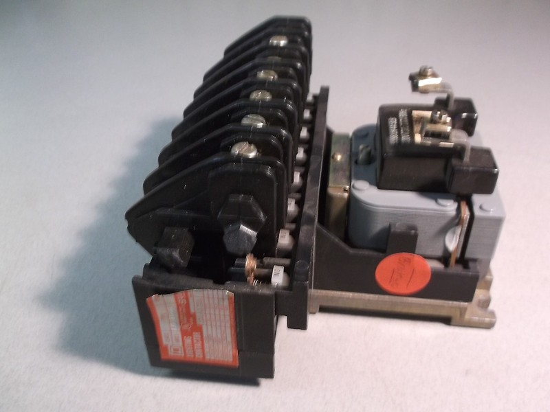 Lighting Contactor Type: LO1000 Class: 8903 For Parts ONLY *FREE SHIPPING*