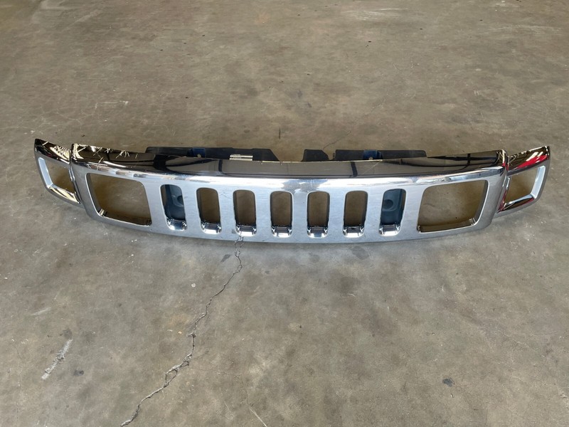06 07 08 09 10 Hummer H3 Front Upper Bumper Chrome Grille Trim Panel 1575 OEM