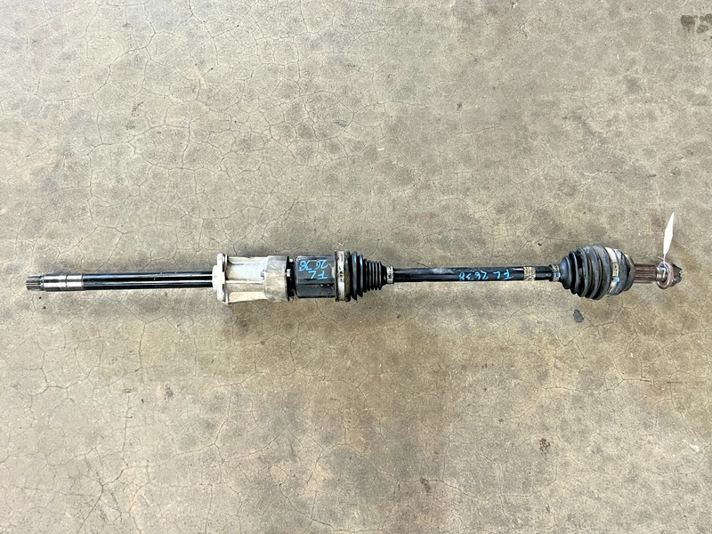 ⭐2014-2017 MASERATI QUATTROPORTE FRONT LEFT DRIVERS AXLE SHAFT HALF OEM LOT2638