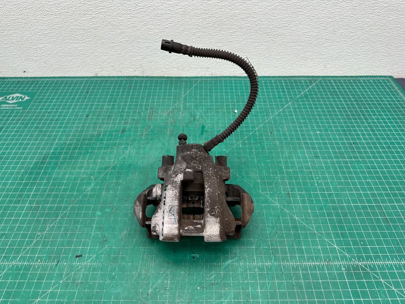 00-06 Mercedes-Benz CL500 C215 - REAR LEFT DRIVER SIDE BRAKE CALIPER OEM