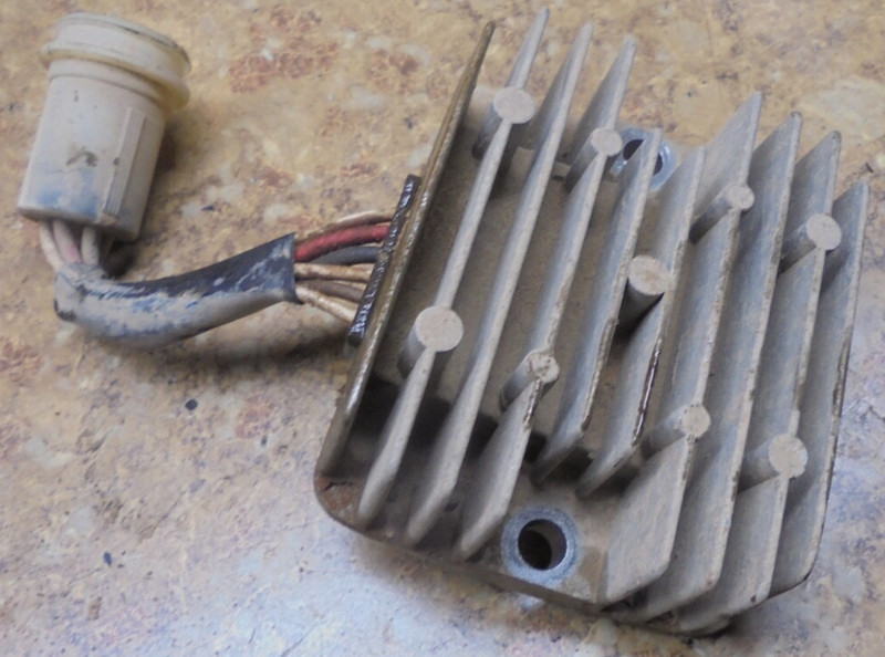 1992 Yamaha Big Bear YFM350 4x4 ATV YFM 350 Voltage Regulator Rectifier 92 1994