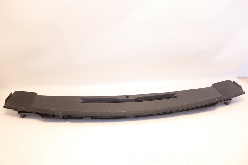 2015-2019 CHEVY SILVERADO 1500 CREW CAB DASH SPEAKER DEFROSTER GRILL PANEL OEM