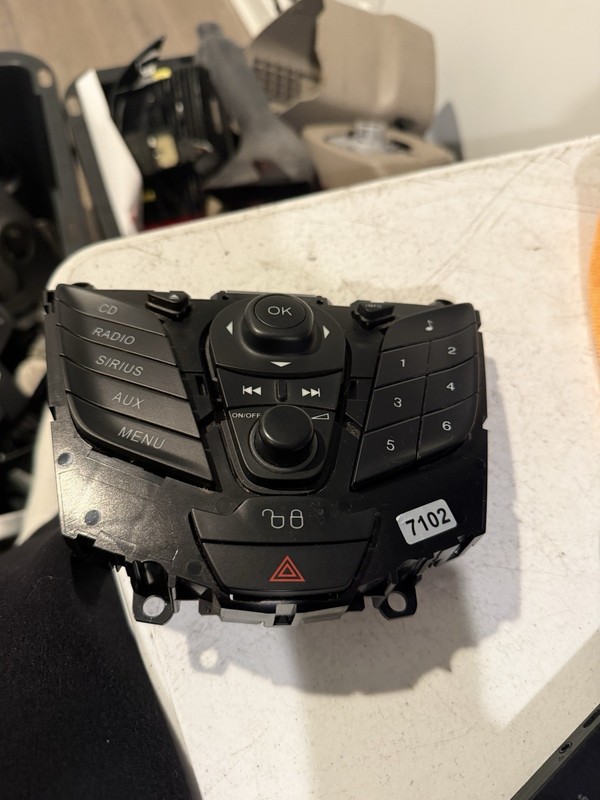 2011 2012 2013 OEM Original Ford Fiesta Radio Control Panel AE8T-18k811-AA
