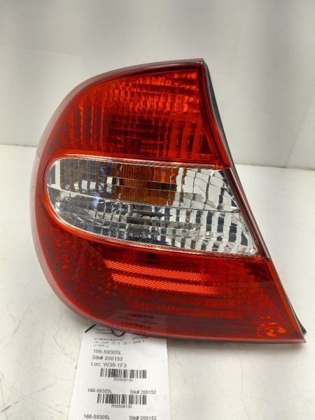 02-04 TOYOTA CAMRY LE DRIVER SIDE REAR TAIL LIGHT ASSEMBLY