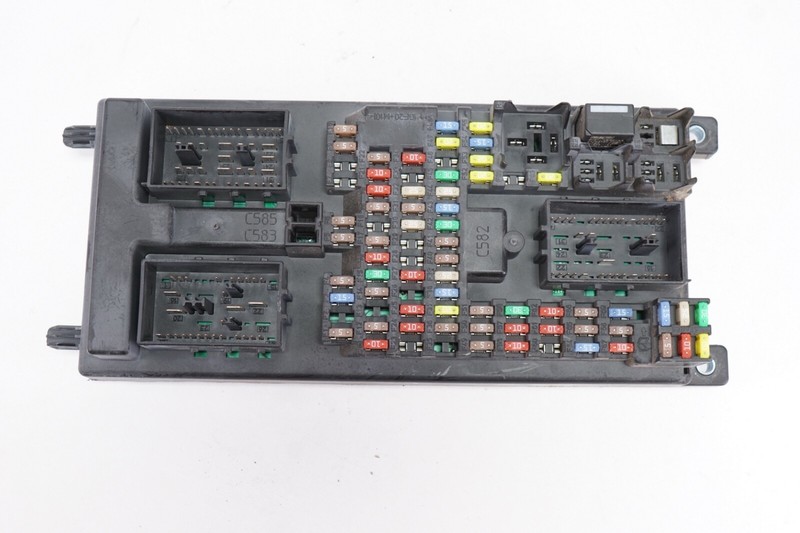 LAND ROVER LR4 RANGE ROVER SPORTEngine Fuse Box Relay OEM 2012 2013