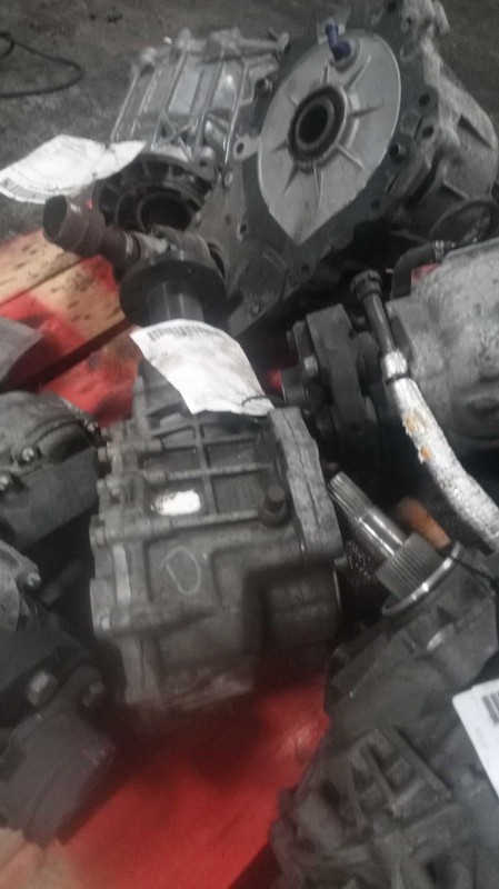 2007 Hyundai Santa Fe Transfer Case Assembly 4WD OEM 4730039300 212K Mileage