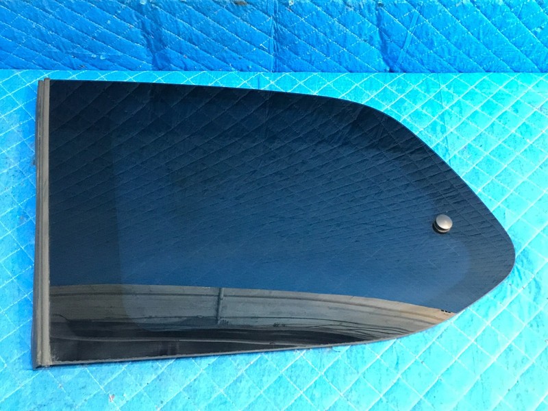 06-09 Kia Sedona SHORT Driver Left Rear Quarter Glass Window OEM