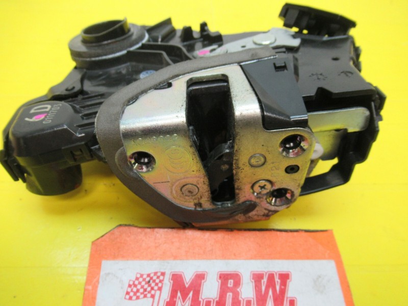 DOOR LATCH LOCK SWITCH DOOR PANEL LEFT DRIVER SIDE FRONT LF LH for SCION TOYOTA