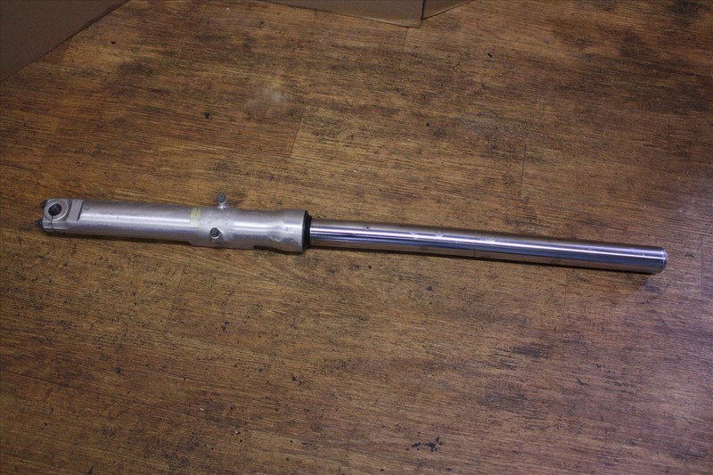 1988 HONDA VT 800 C SHADOW FRONT RIGHT FORK TUBE OEM VT800 88