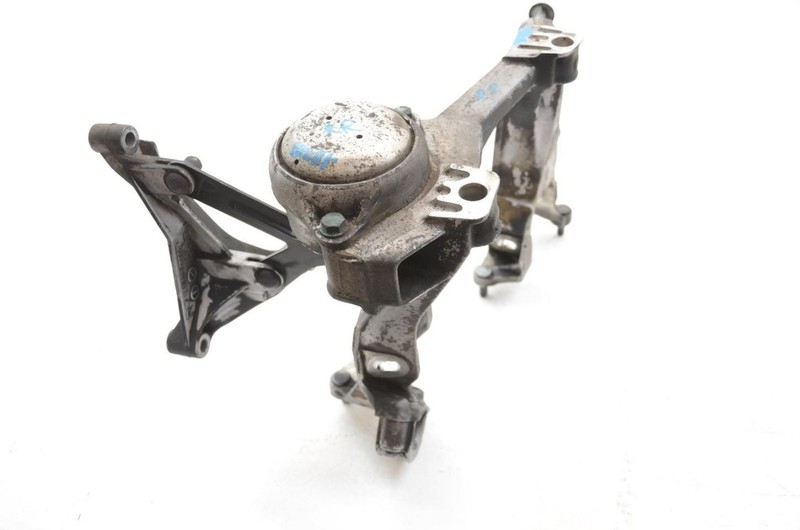 Passenger Right Rear Suspension Crossmember Fits 97-04 PORSCHE BOXSTER