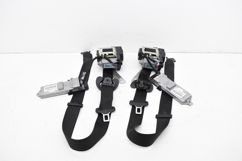 2011 BMW F01 750i Sedan Front Left Right Seat Belts Set Pair OEM KW71