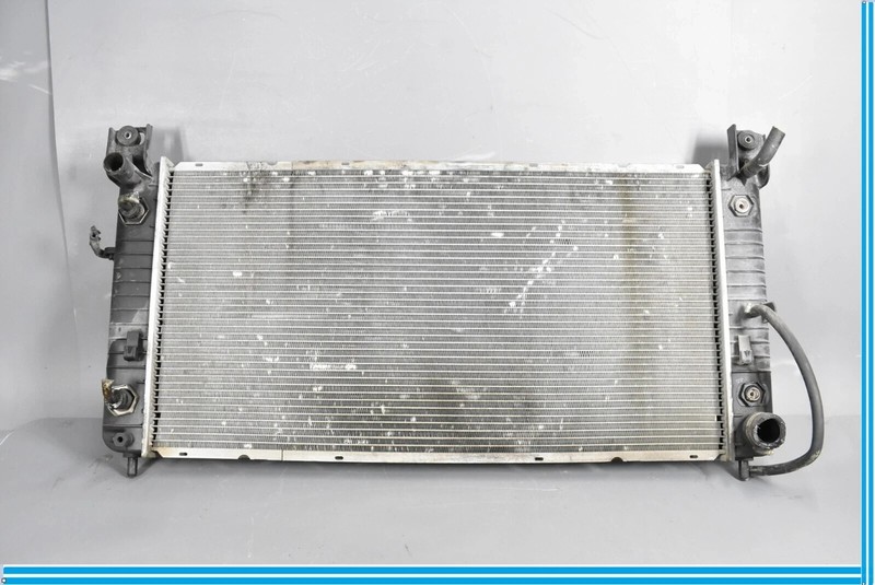 03-07 Hummer H2 6.0L V8 Engine Motor Cooling Coolant Radiator 22840116 OEM