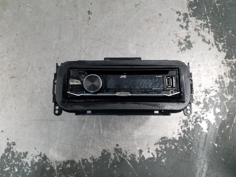 2006 Jeep Wrangler TJ Rubicon 4x4 JVC AM FM CD Radio #0921 Q7