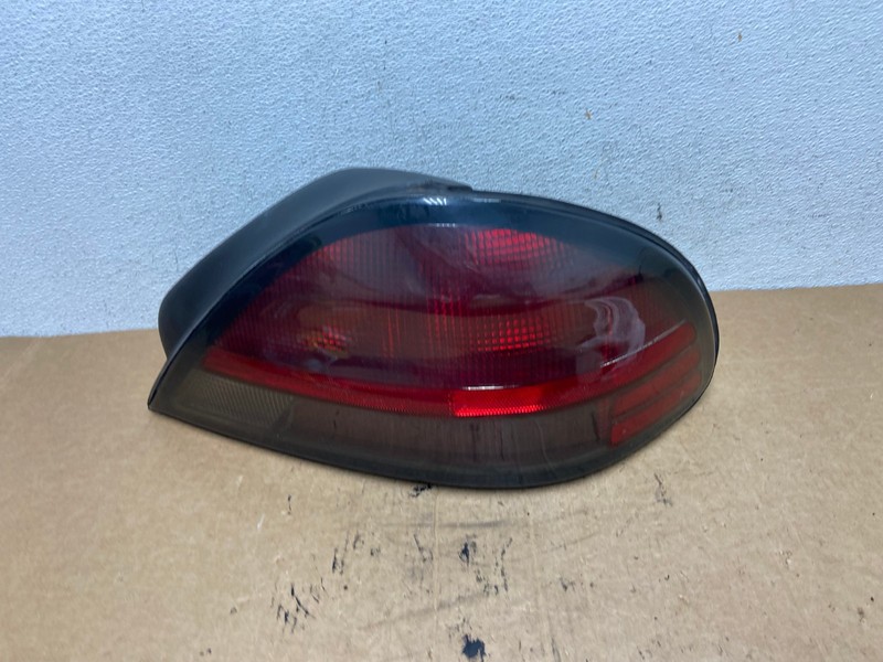 1999-2005 Pontiac Grand AM Right Passenger RH Side Tail Light OEM AD6375 LK