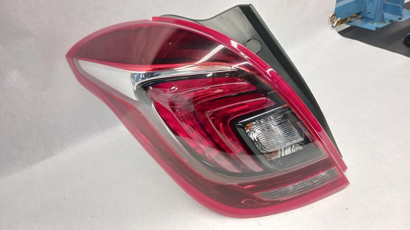 17-'22 BUICK ENCORE Left driver Taillight OEM Grade A!