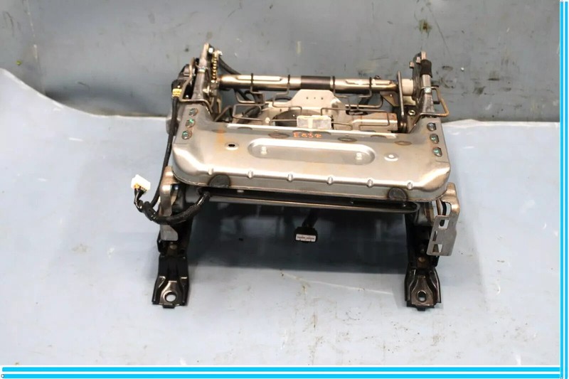 11-17 Infiniti QX80 QX56 Front Right Passenger Side Seat Track Frame W/Motor OEM