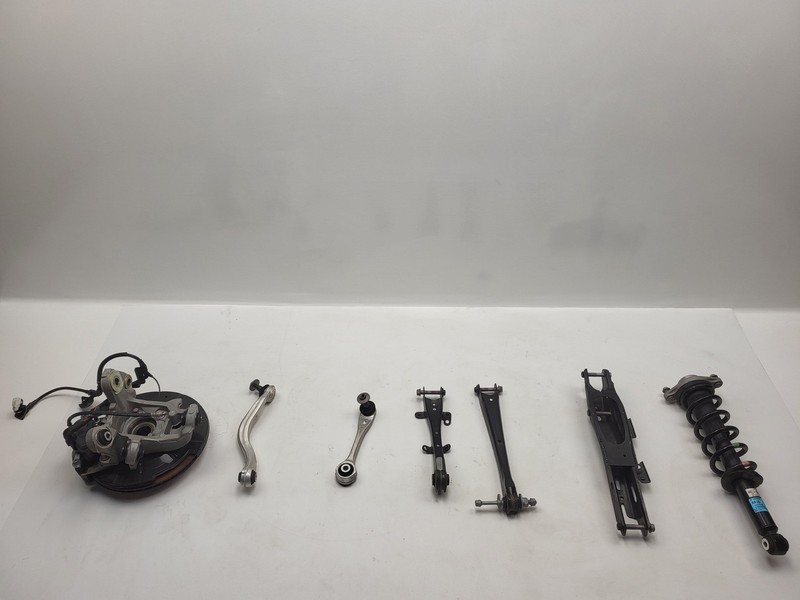 2024-2025 Mazda CX-90 Right Passenger Rear Suspension Knee 3.3L AWD 9k Miles OEM