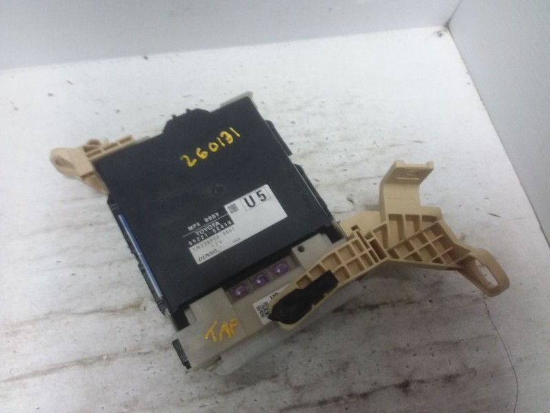 Multiplex Network Body Control Module Fuse Box Fits 17-19 HIGHLANDER 89221-0E410