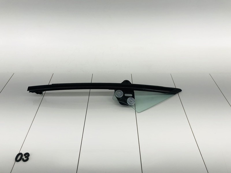 17-19 FIAT 124 SPIDER FRONT RIGHT PASSENGER SIDE CORNER WINDOW GLASS OEM