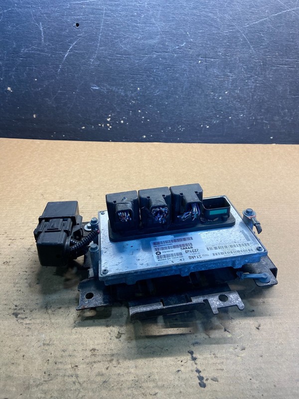2011 Jeep Grand Cherokee 3.6L ECM ECU Engine Control Computer Modul AA0709 DG