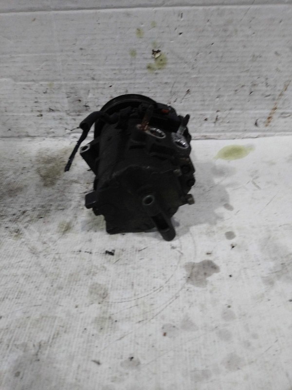 2009 Dodge Charger A/C Compressor OEM 55111418AB 111K Miles White