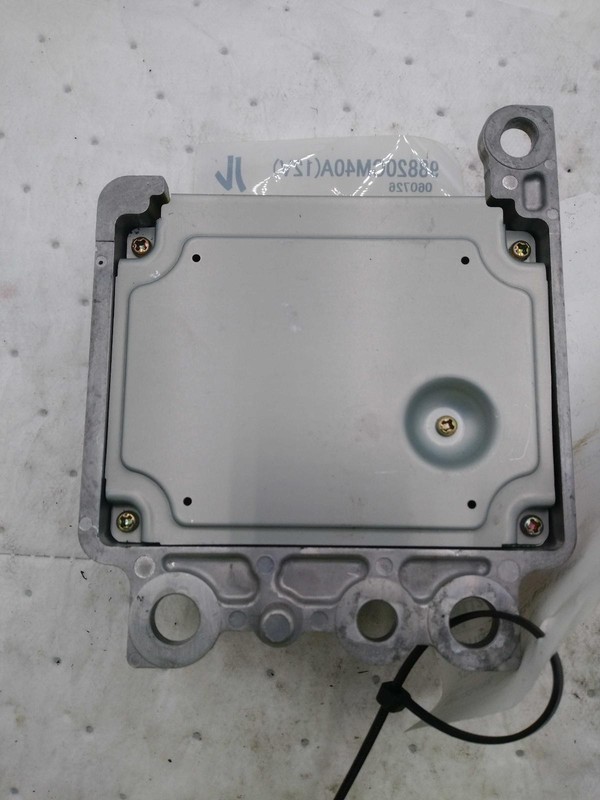 Used Air Bag Module fits: 2006 Infiniti G35 Air Bag under floor console 2 Dr Cpe
