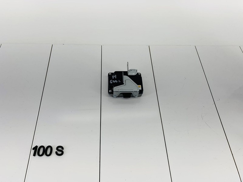 14-17 FIAT 500L 1.4L L4 GAS ENGINE POWER INVERTER CONVERTER MODULE & BRACKET OEM