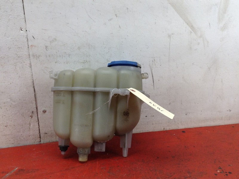 17-19 AUDI A4 2.0L COOLANT EXPANSION RESERVOIR TANK BOTTLE OEM