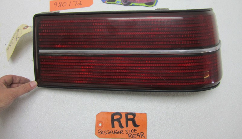 89 90 91 GRAND AM PASSENGER R RH RR RIGHT TAILLIGHT TAIL LIGHT LAMP LENS BRAKE