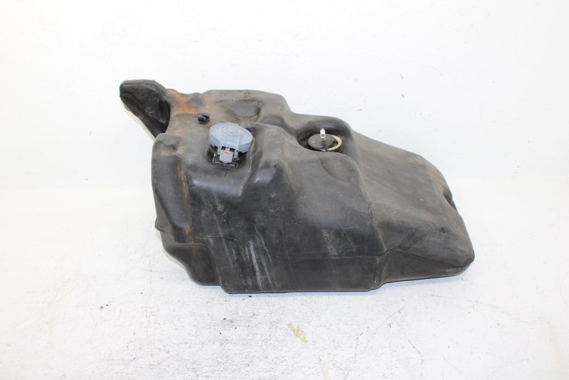 1987 Yamaha Exciter 570 L/c Oem Fuel Gas Tank W/Cap 82M-24111-00-00 SY18