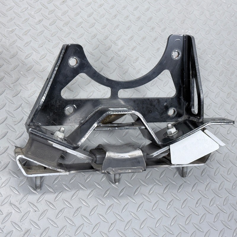 ✅ 19-26 RAM 1500 OEM TRANSMISSION MOUNT ISOLATOR BRACKET INSULATOR SUPPORT 79K