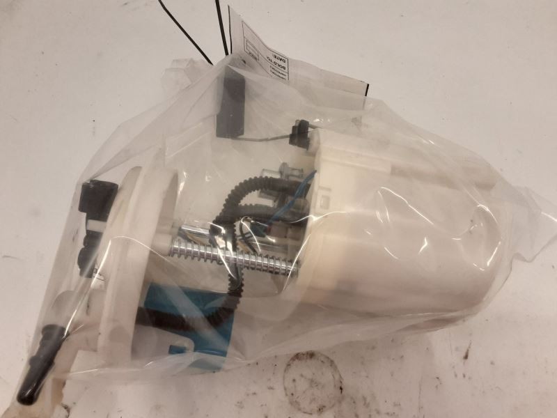Fuel Pump Assembly 2.2L Fits 09-11 HHR 2821364