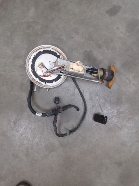 Fuel Pump Assembly Fits 98 CROWN VICTORIA 266352