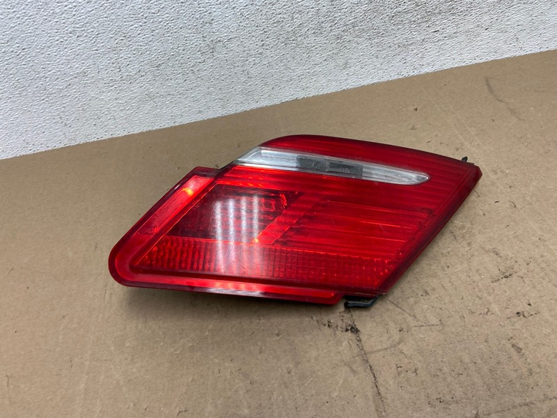 2006 - 2008 BMW 7-Series 750li 760li Right Passenger Inner Tail Light AE6844 LK
