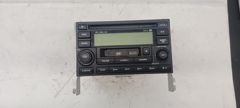 05-'06 HYUNDAI TUCSON radio assembly head unit OEM Guaranteed!