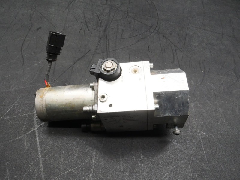 Used Suspension Hydraulic Control Pump 2009-2013 Lamborghini Gallardo LP570 OEM
