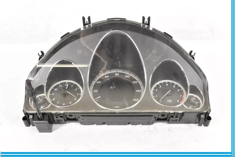 10-11 Mercedes W207 E350 E550 Coupe Instrument Gauge Cluster Speedometer OEM