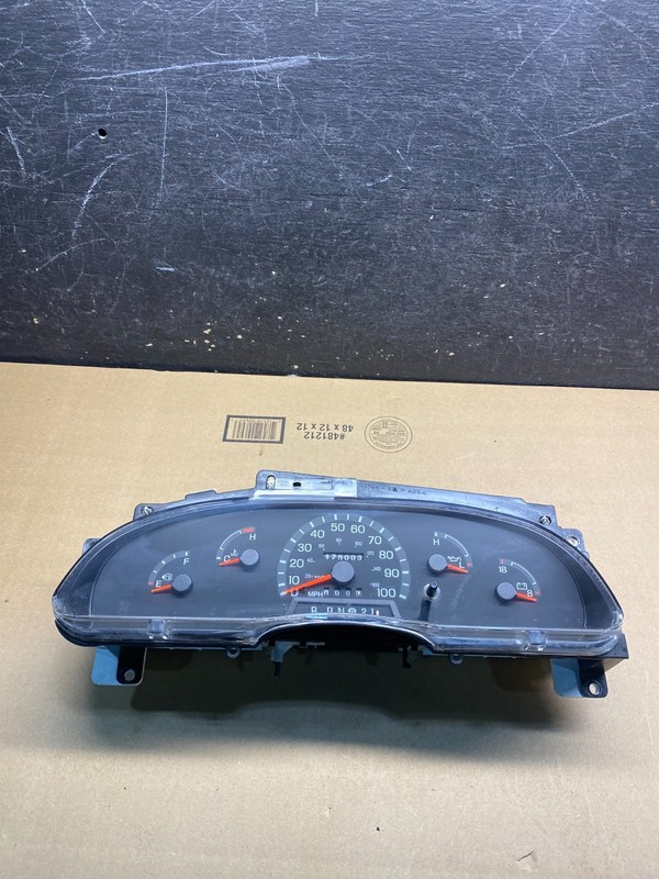 1999 Ford E250 E350 E450 VAN Speedometer Instrument Cluster W4060 PS