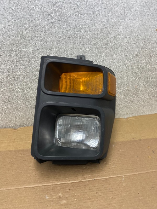 2008-2017 Ford E150 E250 E350 Van Left Side Headlight Bezel Trim OEM AB5092 DW