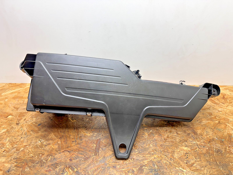 12–19 OEM BMW F30 F32 328i 2.0L N20 Engine Air Intake Cleaner Filter Box Housing