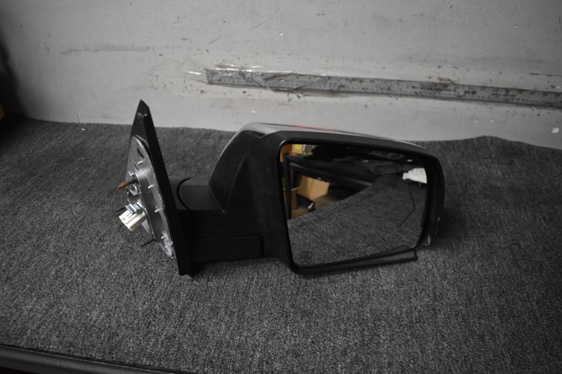 SIDE MIRROR RIGHT SIDE FACTORY OEM