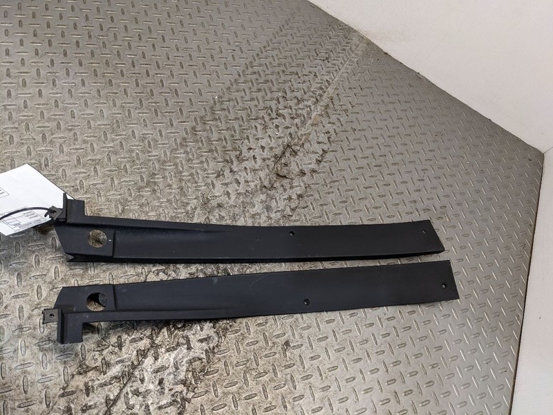 1994-1996 Chevrolet Corvette C4 Rear Hatch Side Trim Panels OEM1184068
