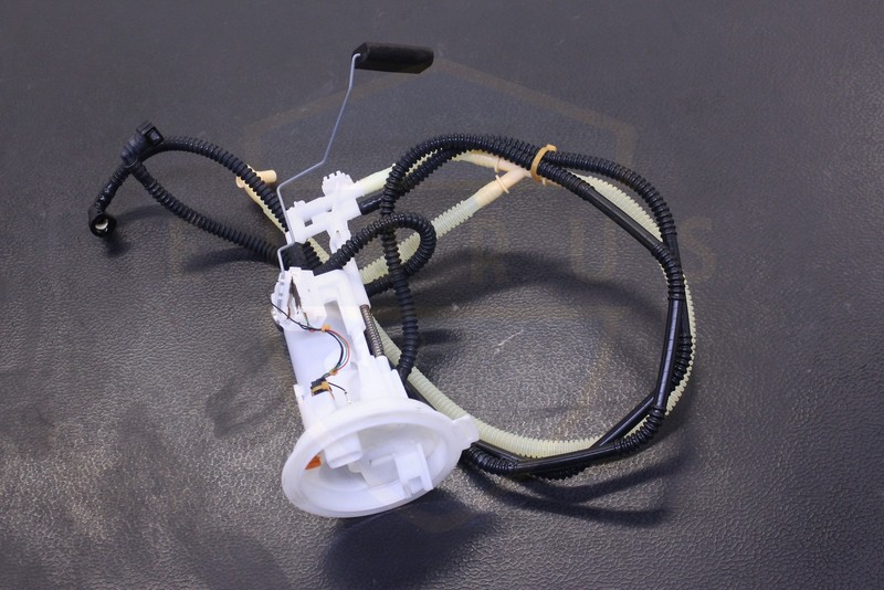 AUDI Q3 15 16 17 18 DRIVER LEFT GAS FUEL PUMP SENDING UNIT TANK MTD 2.0L OEM