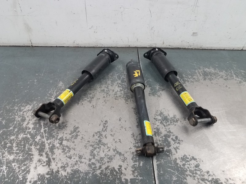 2013 Chevy Corvette C6 Shock Absorber Partial Set #7361 G4