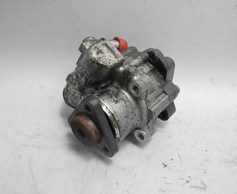 Genuine BMW 2004-2005 525i 530i Factory Power Steering Pump Used OEM ZF E60 M54