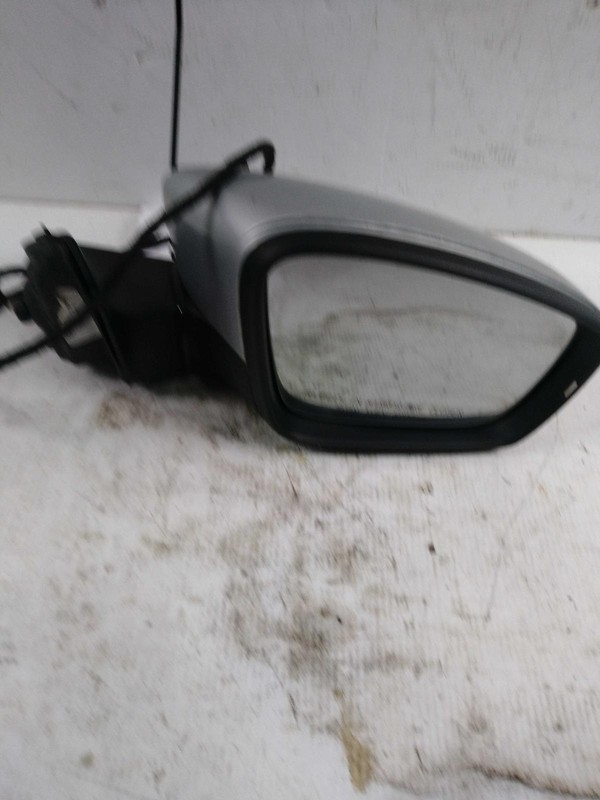 2014 Volkswagen Passat Right Door Mirror Silver OEM Used 116K Miles