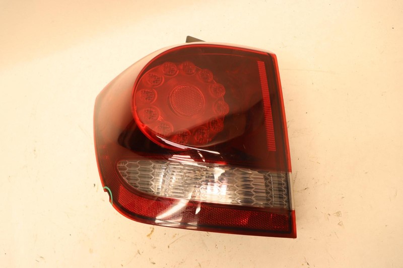 2011-2020 DODGE JOURNEY REAR LEFT DRIVER QUARTER PANEL TAIL LIGHT LAMP LED OEM