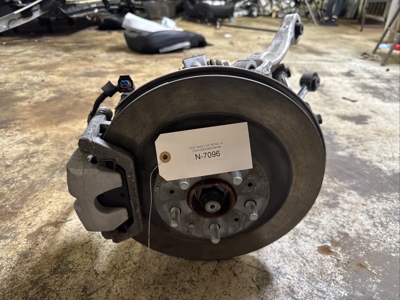 20-23 TESLA Y REAR RIGHT PASSENGER SIDE SPINDLE KNUCKLE suspension asy7096 S12