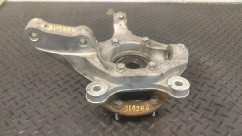 08-20 Dodge Caravan Front Right Passenger Spindle Knuckle Hub OEM 04743568AE
